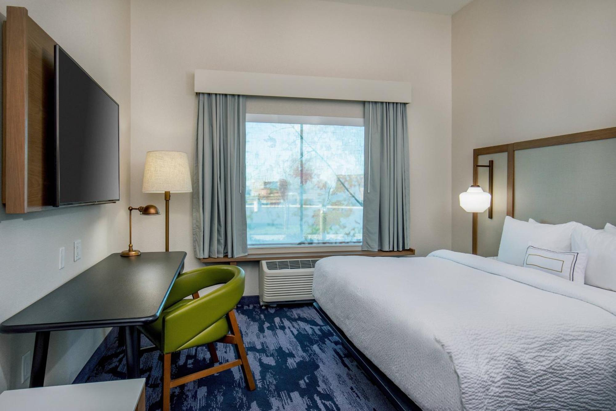 Fairfield Inn & Suites By Marriott Mcpherson Екстер'єр фото